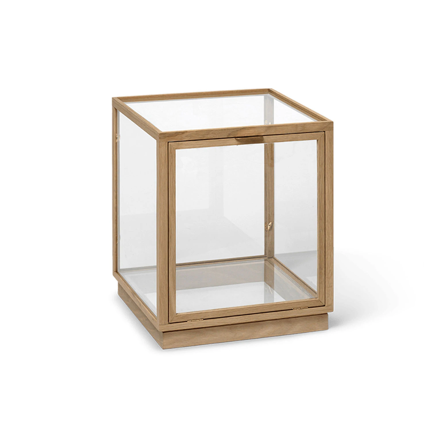 Ferm Living Miru Glasmonter Naturlig - Sk&aring;p & vitrinsk&aring;p Ek Neutral Ek - 1104264058