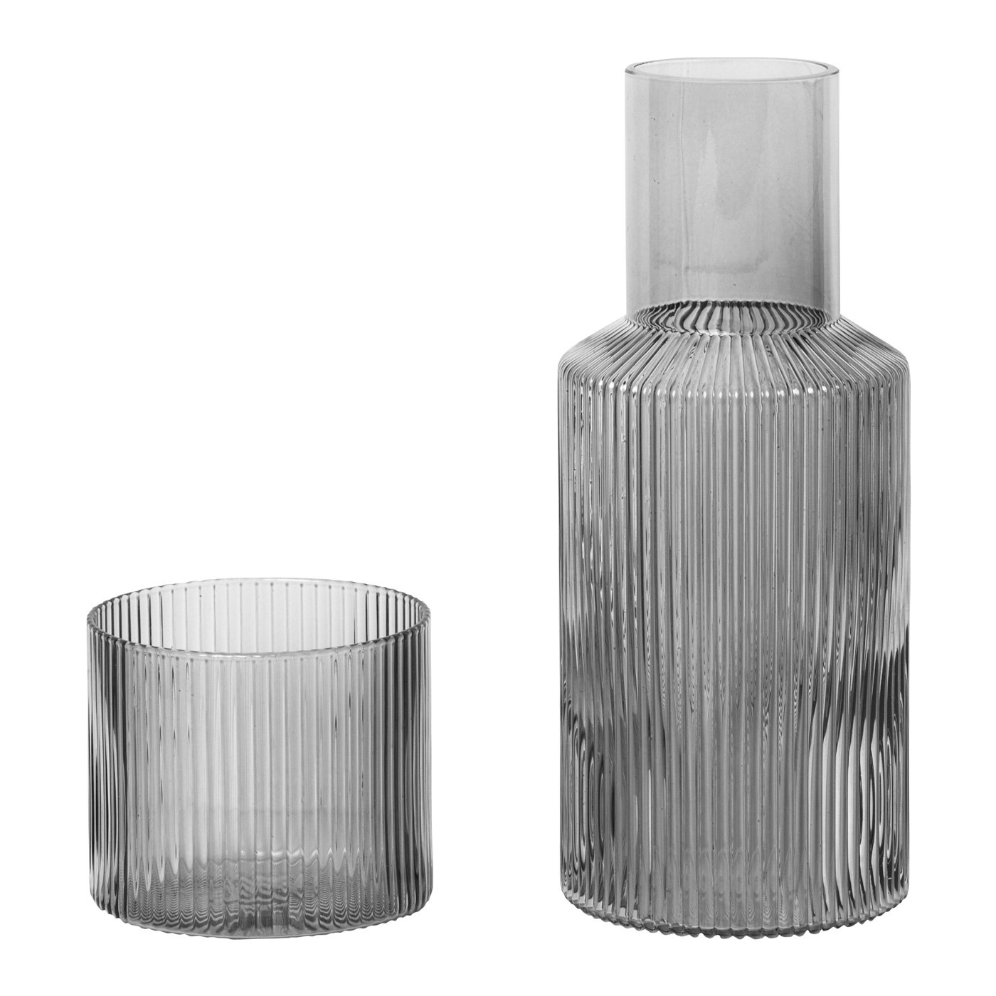 Ferm Living Ripple Small Carafe Set Karaff Med Dricksglas Smoked Grey - Vattenkaraffer & Vattenkannor Munbl&aring;st Glas R&ouml;kgr&aring; - 100124112