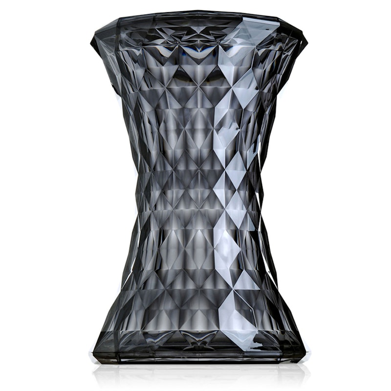 Stone Pall, Rökgrå