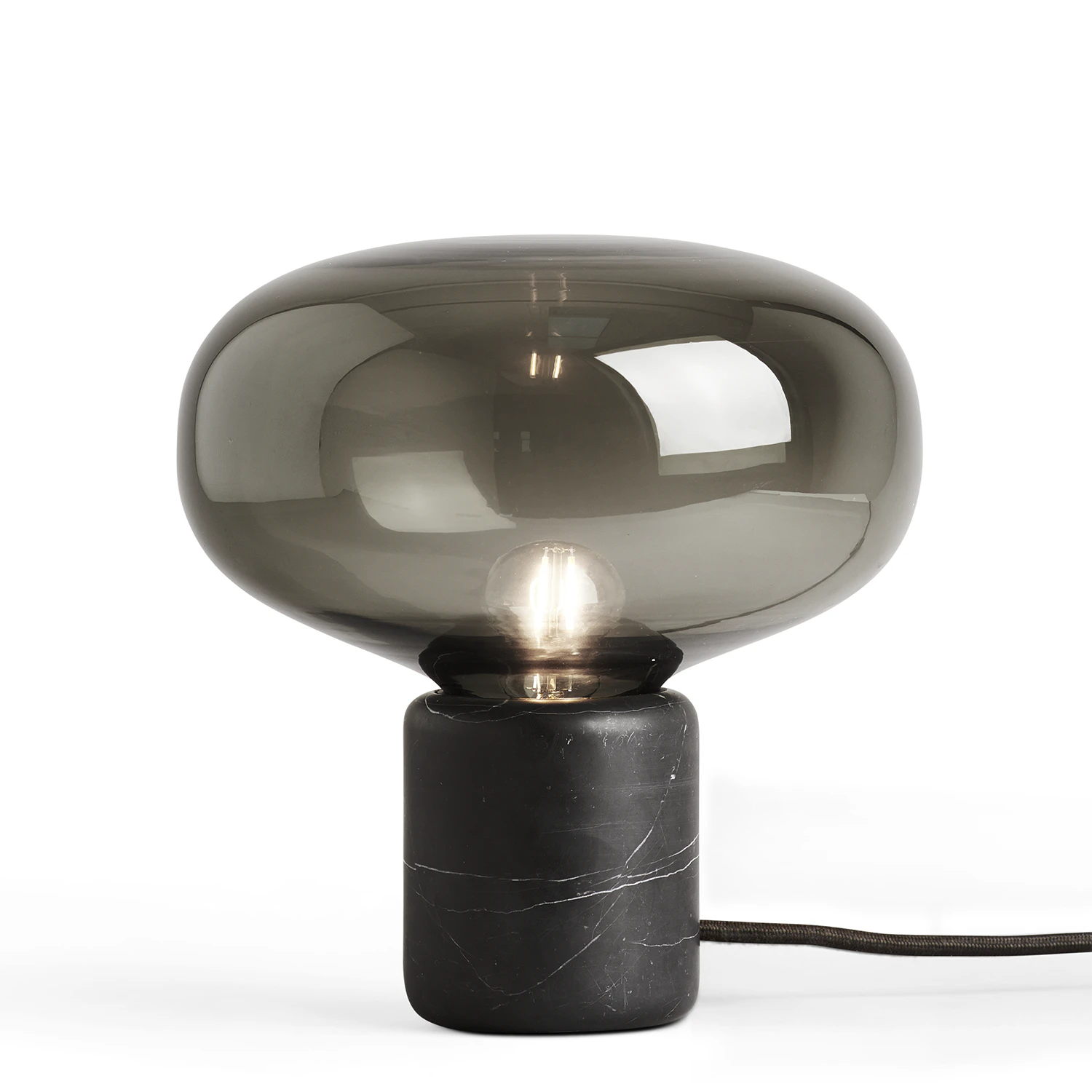 New Works Karl-johan Bordslampa Svart - Bordslampor Glas Svart - 20311