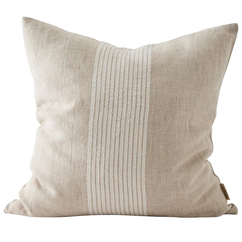 Colette Kuddfodral, Natur