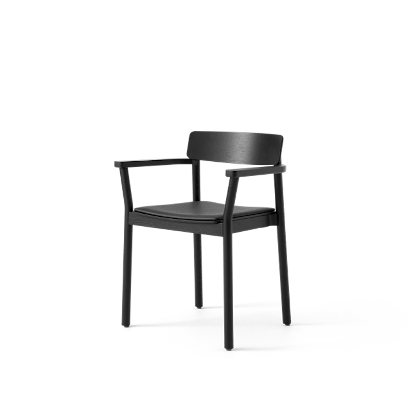 Betty TK11 Matstol Med Armstöd Svart Läder/Svart Ask