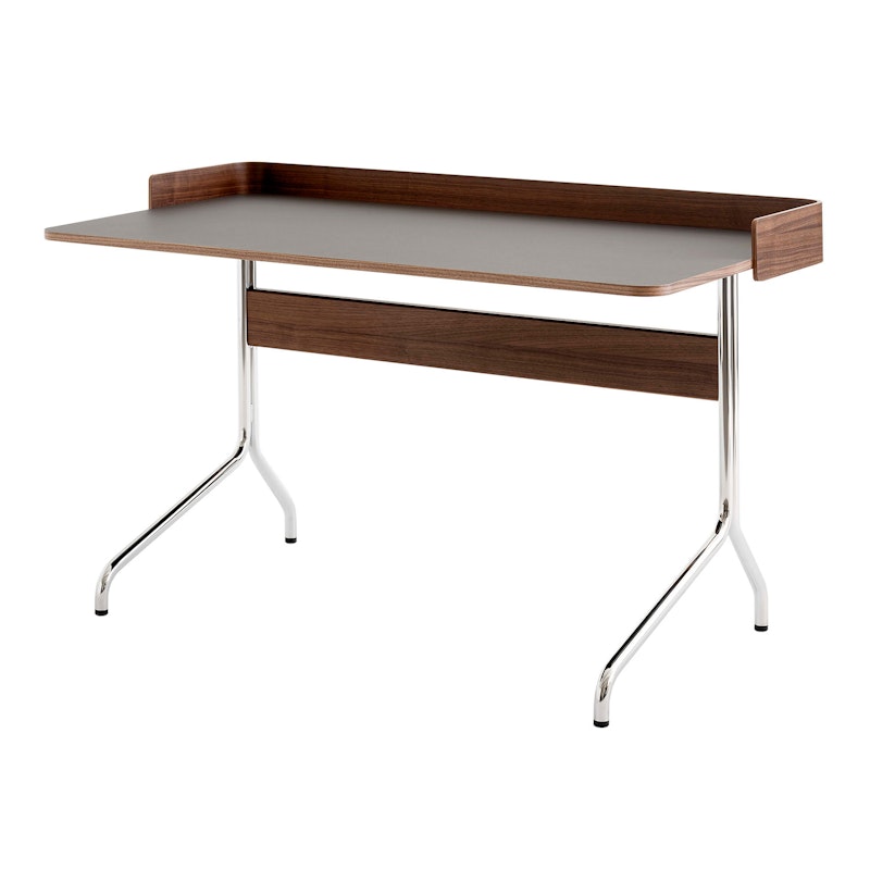 Pavilion AV17 Skrivbord, Iron / Walnut / Chrome Legs