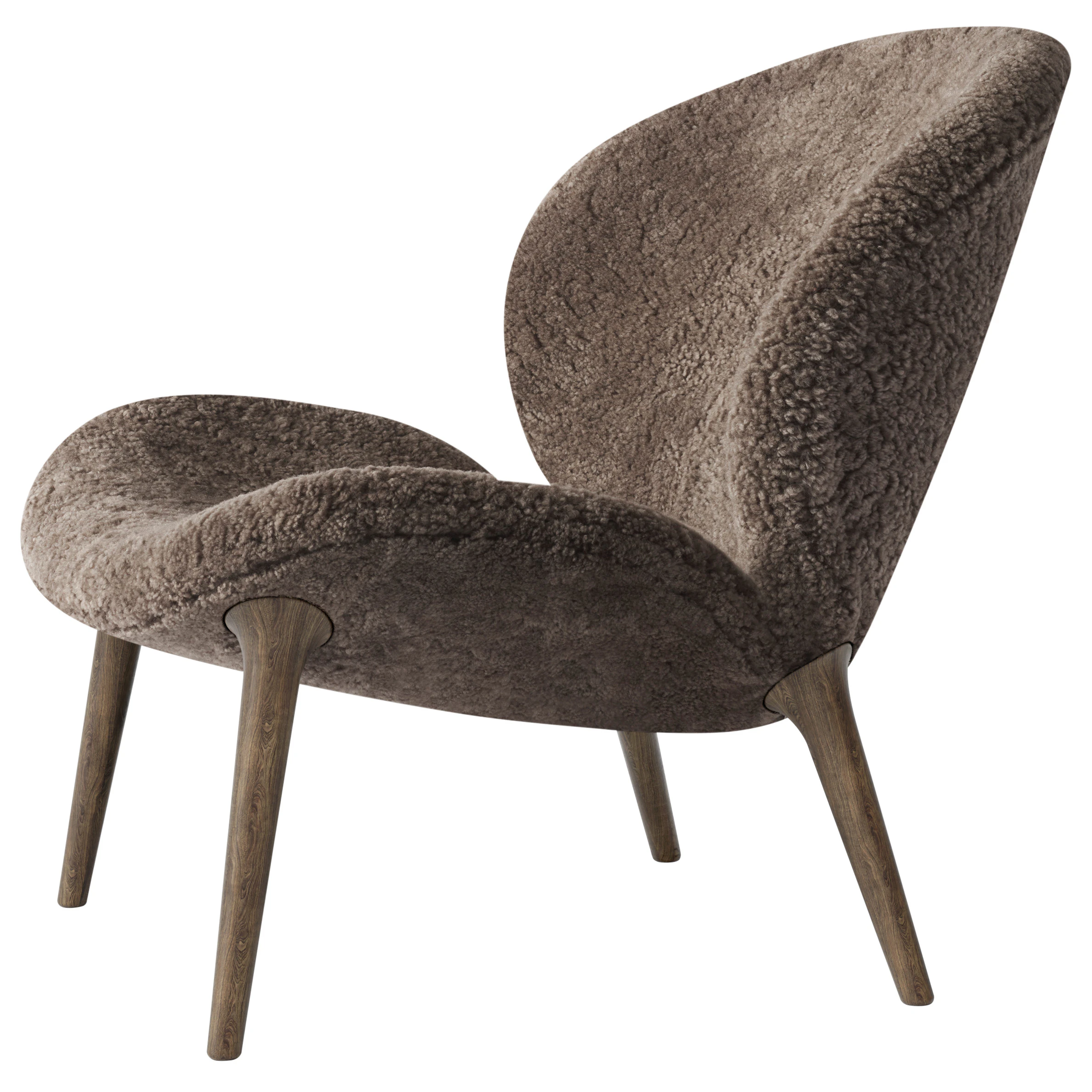 Vipp Lodge F&aring;t&ouml;lj L&aring;g Rygg M&ouml;rk Ek / Curly 07 Umber - F&aring;t&ouml;ljer F&aring;rskinn Umber - 469DACU00007